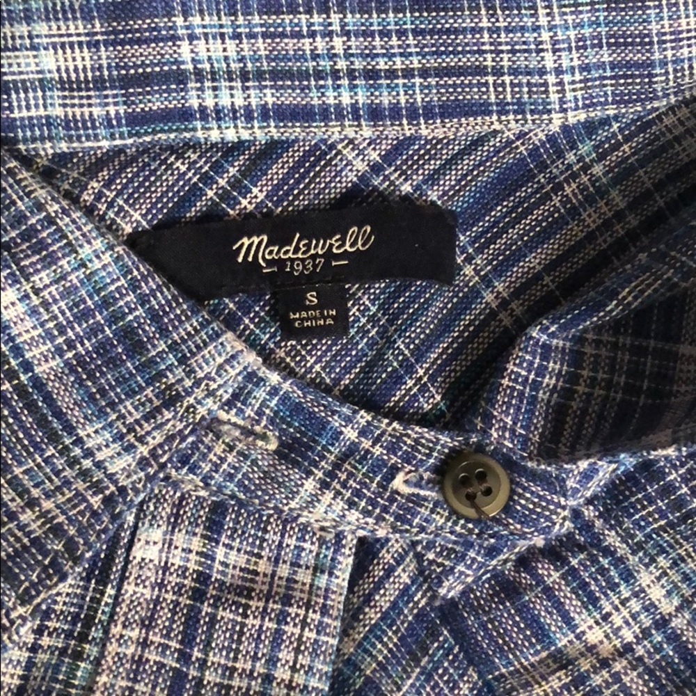Shirts - Picture 4 of 5